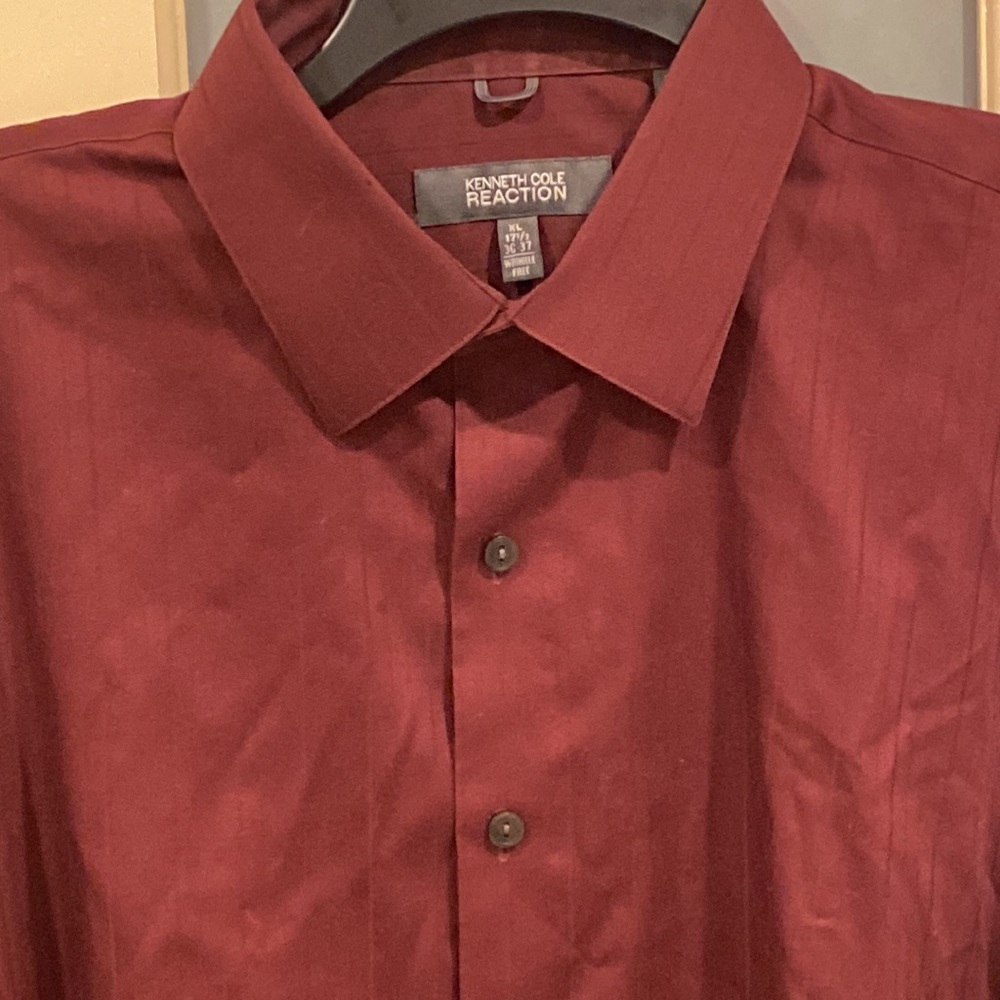 KENNETH COLE button down shirt burgundy cotton size XL 36-37 17.5 wrinkle free